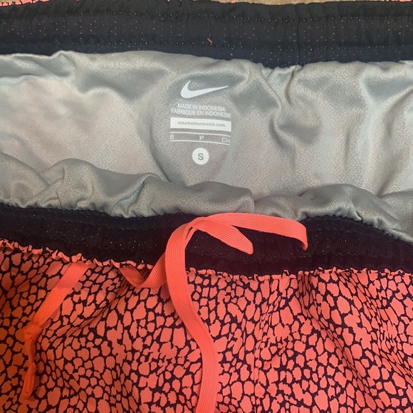 NIKE RUNNING SHORTS - Picture 4 of 6